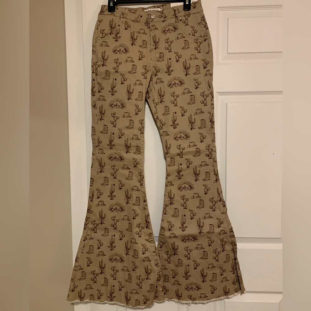 Ranch Dress’n Western Super Flares
